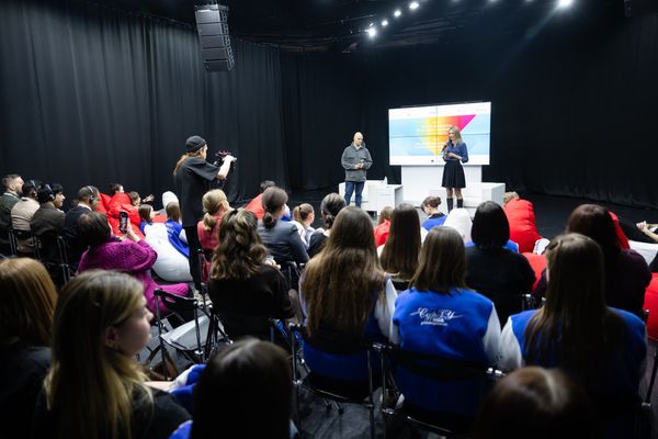 003 Dux 1465 Molchanovsky Alexei Scaled