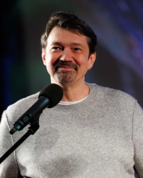 АЛЕКСАНДР ГОРОХОВ