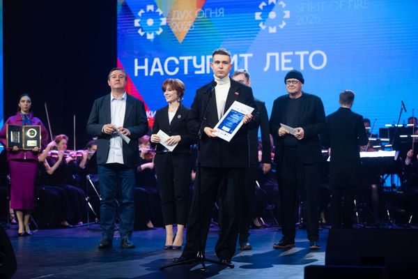 217 DUX 7932 Molchanovsky Alexei scaled