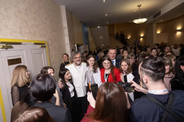 444 DUX 1638 Molchanovsky Alexei scaled