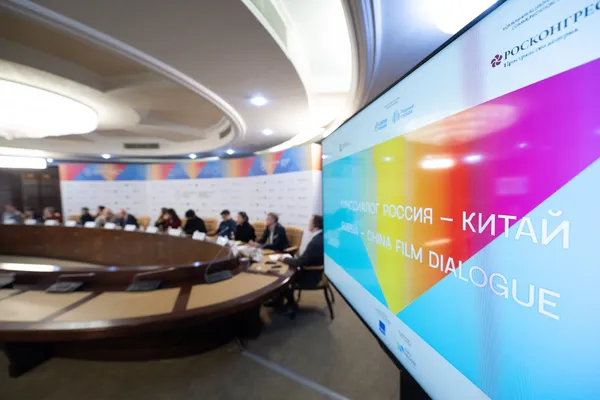 054 Dux 7168 Molchanovsky Alexei Scaled