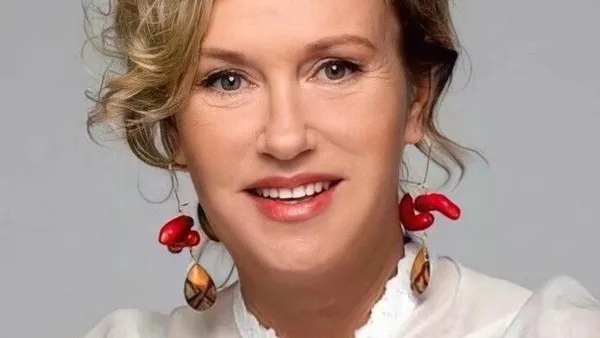 ИРИНА РОЗАНОВА