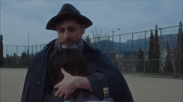 Вода из света